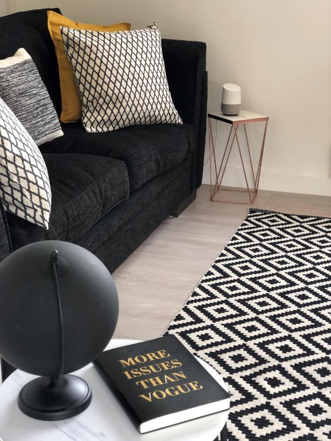 Luxury Serviced Apartments Stevenage, Hertfordshire Екстериор снимка