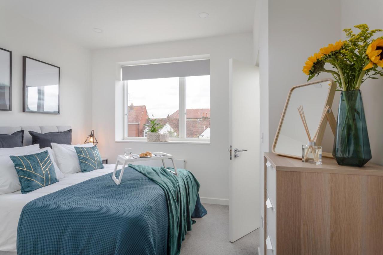 Luxury Serviced Apartments Stevenage, Hertfordshire Екстериор снимка
